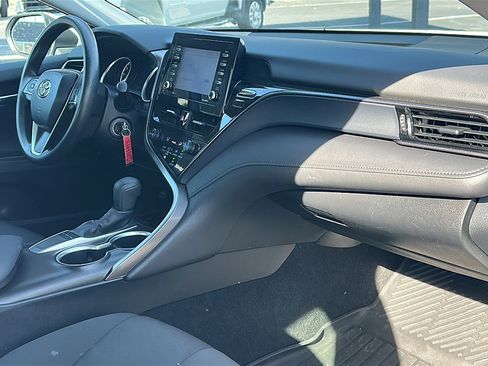 Used 2024 Toyota Camry LE image 21