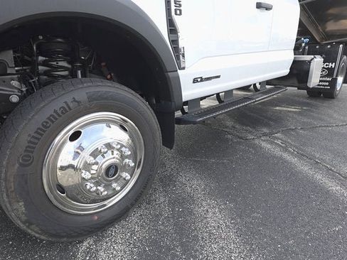 New 2025 Ford F550 4x4 Supercab Super Duty image 28