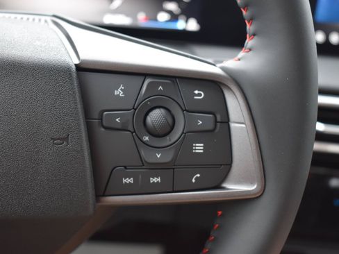 New 2026 Nissan Sentra SR w/ Floor Mat Package FWD image 32
