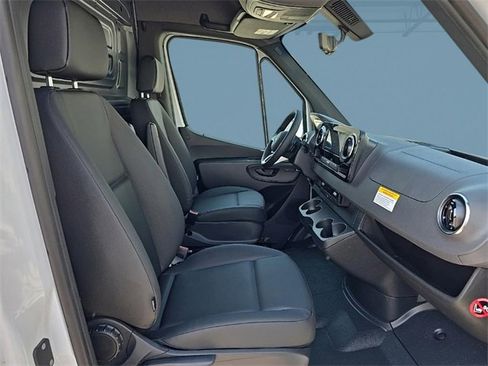 New 2025 Mercedes-Benz Sprinter 2500 image 7