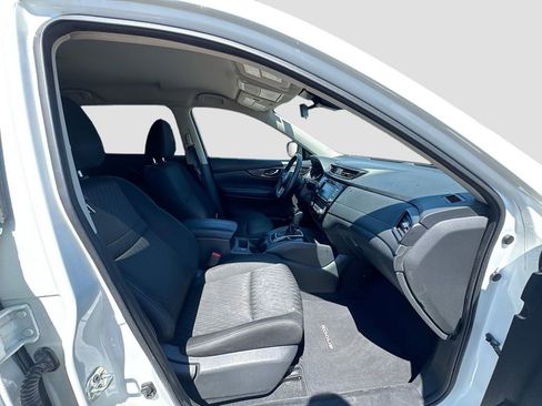 Used 2019 Nissan Rogue SV FWD image 29