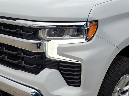 New 2026 Chevrolet Silverado 1500 LT w/ Z71 Off-Road Package image 5