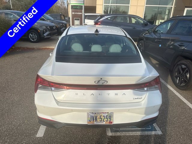 Used 2023 Hyundai Elantra Limited FWD image 4