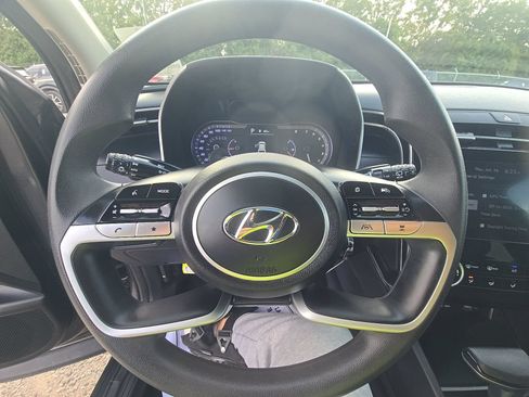 Used 2024 Hyundai Tucson SE FWD image 11
