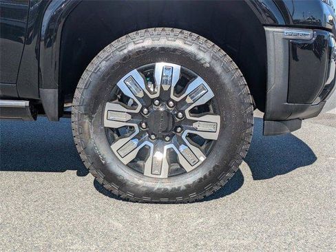 New 2025 GMC Sierra 2500 Denali w/ Denali Reserve Package image 12