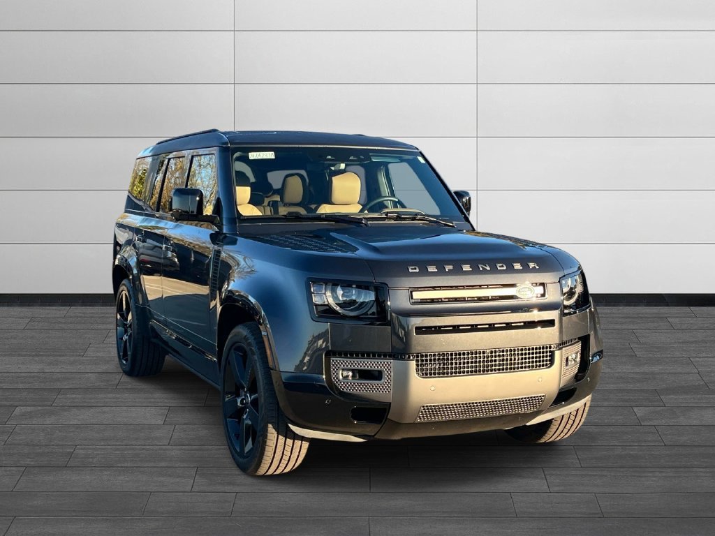 Certified 2025 Land Rover Defender 130 X-Dynamic SE AWD/4WD image 7