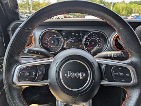 Used 2022 Jeep Gladiator Mojave w/ LED Lighting Group AWD/4WD image 23