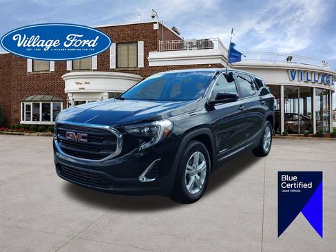 Used 2021 GMC Terrain SLE FWD image 1