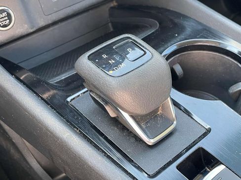 Used 2023 Nissan Rogue S image 30