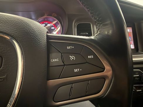 Used 2022 Dodge Charger SXT w/ Leather Interior Group RWD image 19