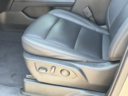 Used 2024 Chevrolet Tahoe LT w/ LT Signature Plus Package AWD/4WD image 15