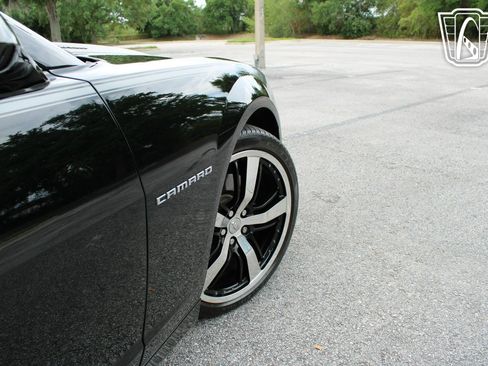 Used 2011 Chevrolet Camaro SS w/ RS Package RWD image 28