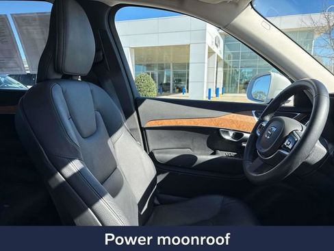 Used 2023 Volvo XC90 B6 Plus image 14