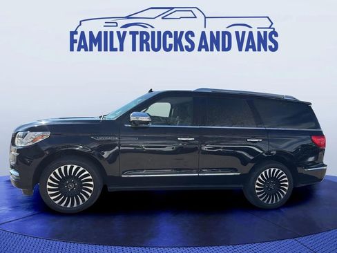 Used 2019 Lincoln Navigator Black Label image 2