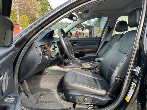 Used 2011 BMW 328i xDrive 328i xDrive Sedan 4D image 9