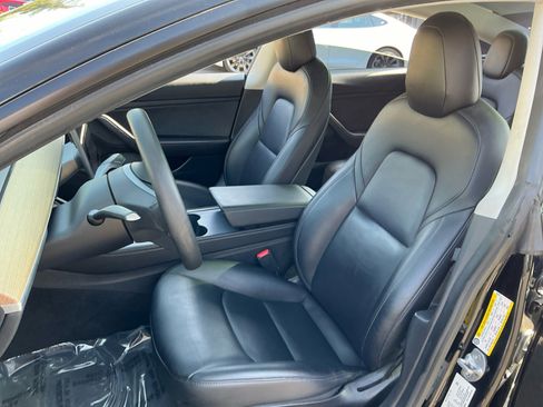 Used 2021 Tesla Model 3 Standard Range Plus image 17