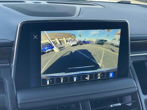 Used 2023 Chevrolet Tahoe High Country image 12