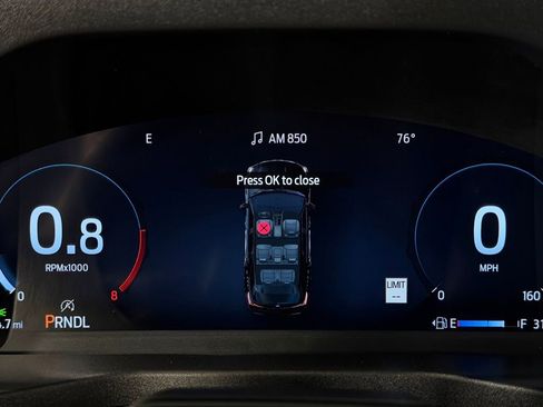 Used 2025 Ford Explorer ST-Line w/ ST-Line Street Pack image 15