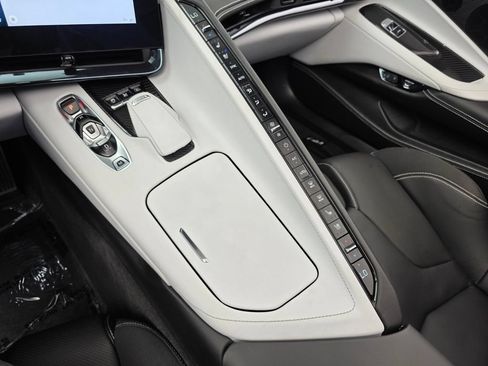 Used 2024 Chevrolet Corvette Z06 w/ Stealth Interior Trim Package RWD image 23