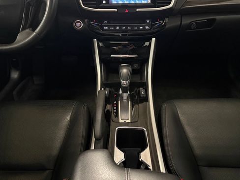 Used 2017 Honda Accord EX-L image 13