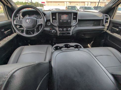 Used 2024 RAM 2500 Tradesman w/ Chrome Appearance Group AWD/4WD image 31