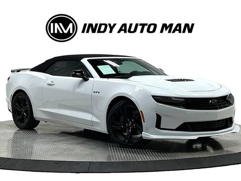 Used 2021 Chevrolet Camaro LT RWD image 2
