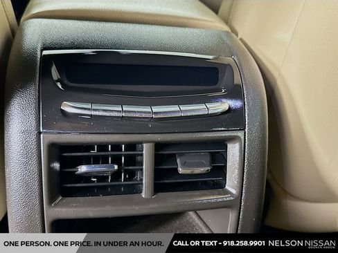 Used 2017 Cadillac XT5 Premium Luxury image 27