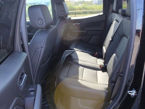 New 2026 GMC Canyon Elevation w/ Convenience Package image 13