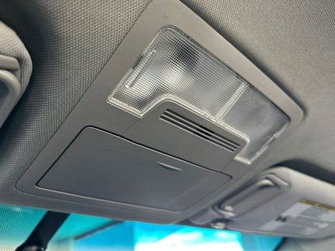 Used 2016 Toyota Camry SE image 23