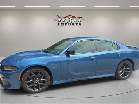 Used 2022 Dodge Charger R/T w/ Blacktop Package RWD image 2