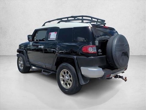 Used 2012 Toyota FJ Cruiser 4WD w/ Upgrade Pkg image 8
