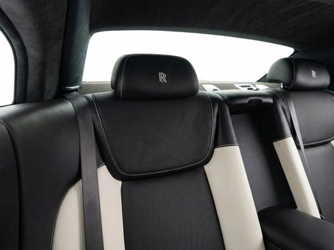 Used 2020 Rolls-Royce Ghost image 16