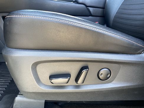 Used 2024 Nissan Pathfinder Rock Creek AWD/4WD image 24