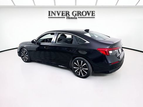 Used 2023 Honda Civic EX image 7