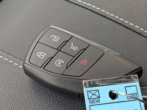 New 2026 Chevrolet Traverse LT image 32