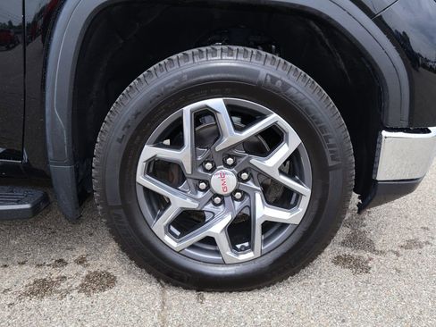 Used 2022 GMC Sierra 1500 SLT w/ SLT Premium Plus Package AWD/4WD image 35