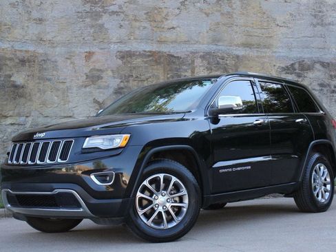 Used 2015 Jeep Grand Cherokee Limited w/ Luxury Group II RWD image 3
