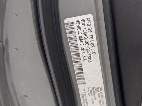 Used 2024 Dodge Durango GT AWD/4WD image 42