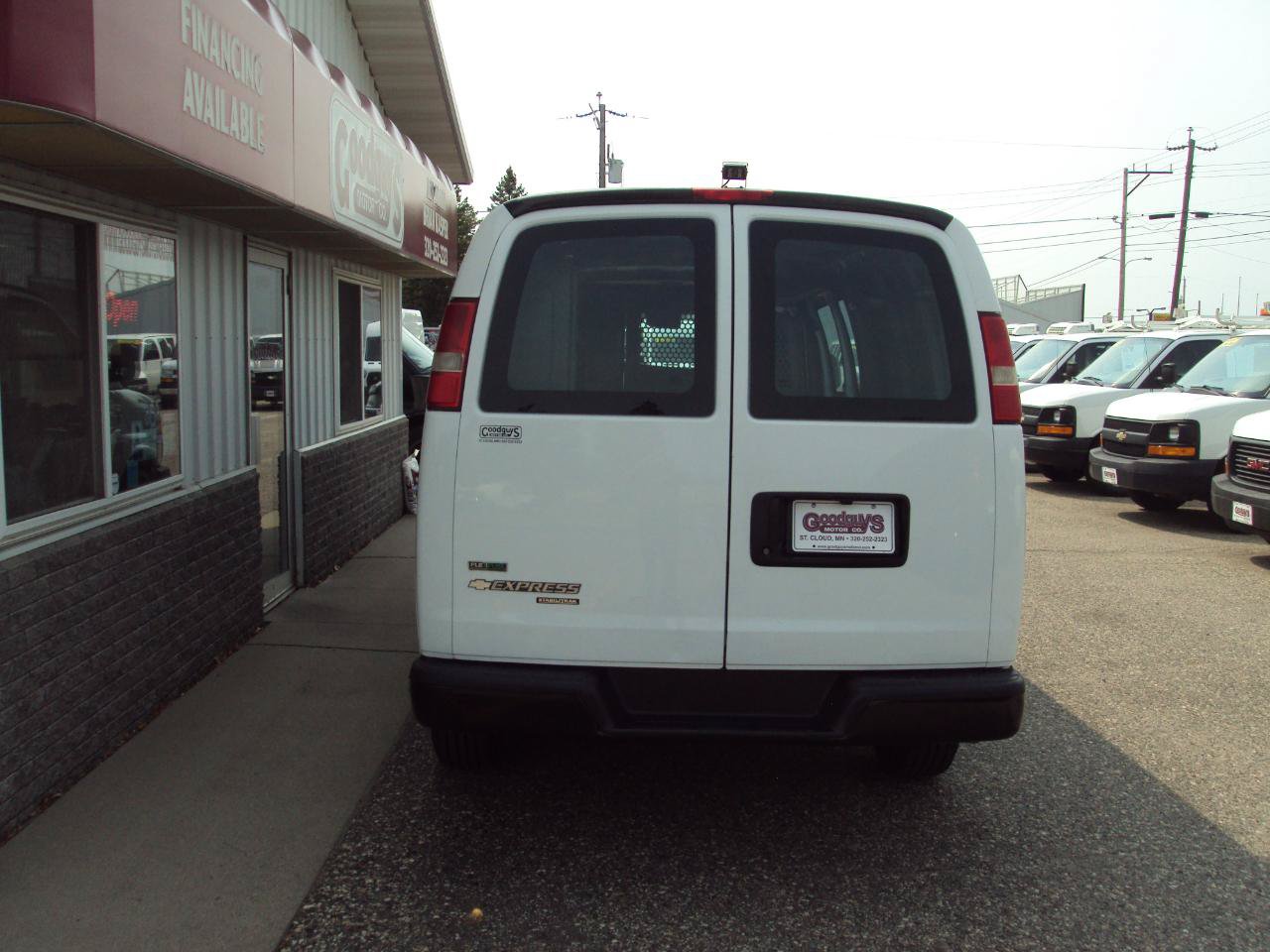 Used 2011 Chevrolet Express 3500 Extended w/ Power Package RWD image 6