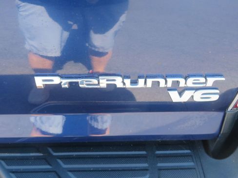 Used 2015 Toyota Tacoma PreRunner w/ TRD Off-Road Package image 15