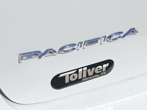 New 2026 Chrysler Pacifica Select image 10