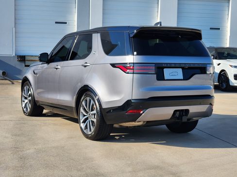 Used 2025 Land Rover Discovery Dynamic SE AWD/4WD image 4