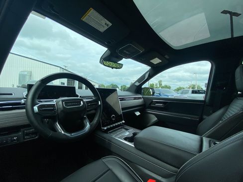 New 2025 GMC Sierra EV Denali image 20