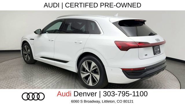 Certified 2024 Audi Q8 e-tron Premium Plus w/ Premium Plus Package AWD/4WD image 4