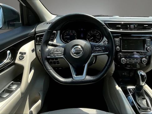 Used 2021 Nissan Rogue Sport SL w/ Premium Package AWD/4WD image 8