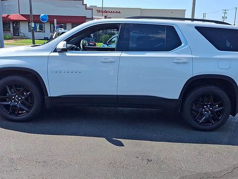 Certified 2023 Chevrolet Traverse LT w/ LPO, Floor Liner Package image 5