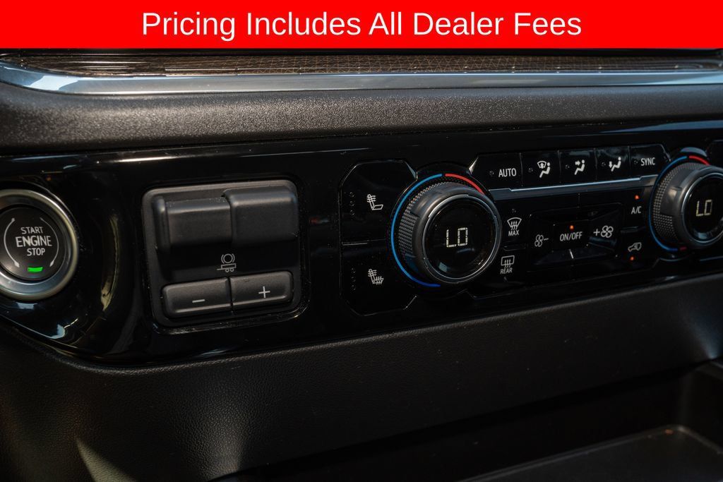 Used 2024 Chevrolet Silverado 1500 LT Trail Boss w/ LT Trail Boss Premium Package AWD/4WD image 17