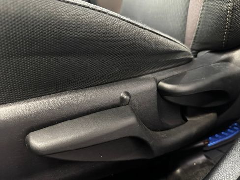 Used 2019 Toyota Corolla LE FWD image 24
