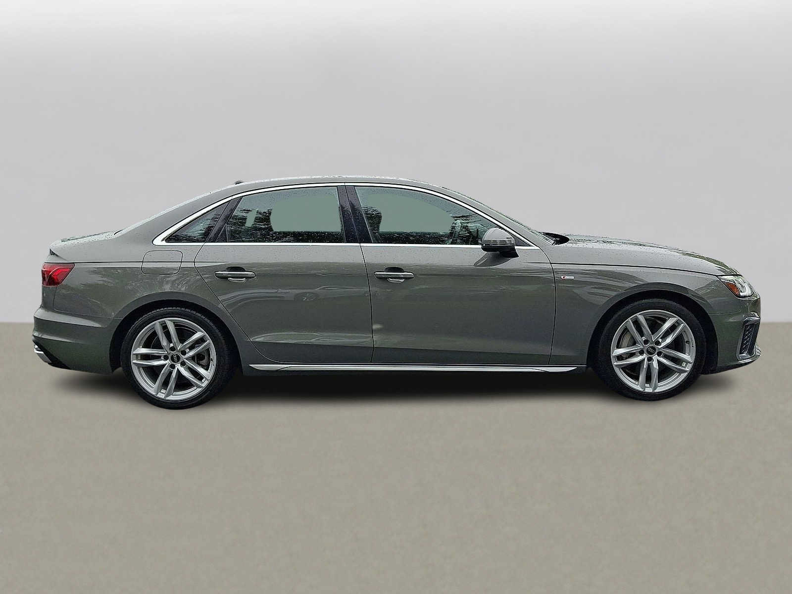 Used 2024 Audi A4 2.0T Premium Plus AWD/4WD image 32