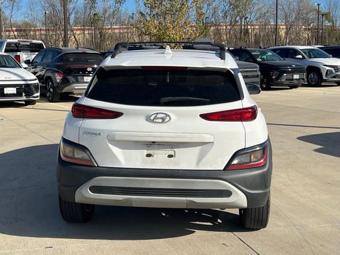 Used 2022 Hyundai Kona SEL w/ Convenience Package image 11